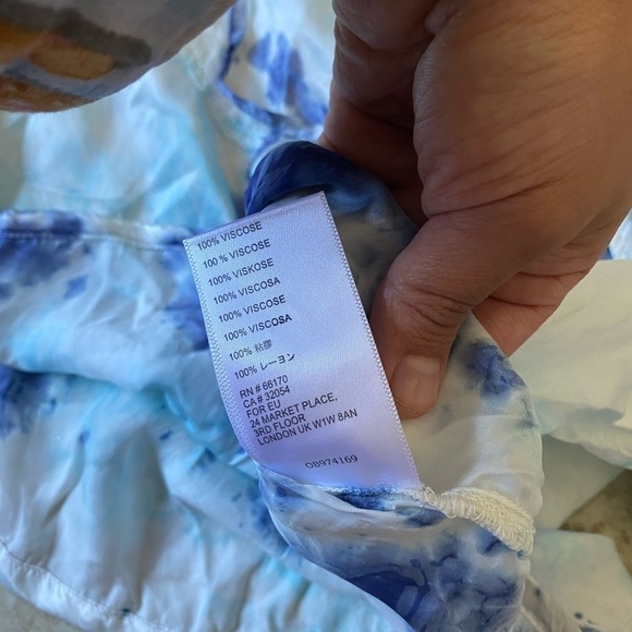 URBAN Outfitters Button up Blouse - Picture 8 of 11